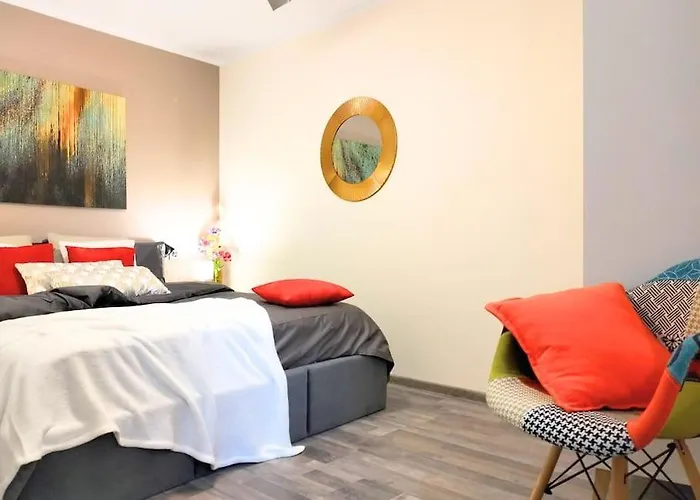 Residenza Santa Anastasia Free Parking